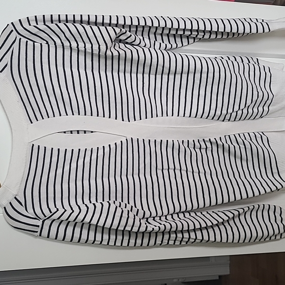 Striped Black and White Cut-out Back Sweater - Picture 2 of 4